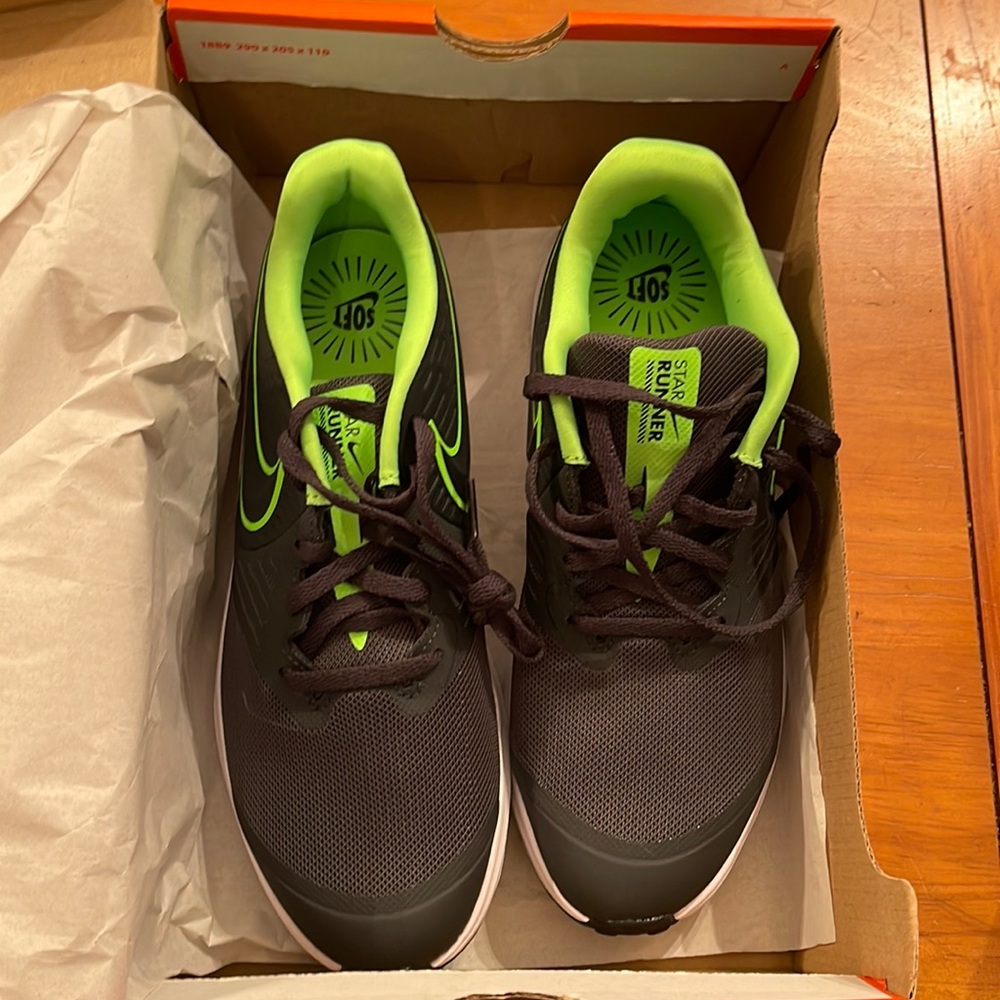 Brand new in the box Nike star runners.